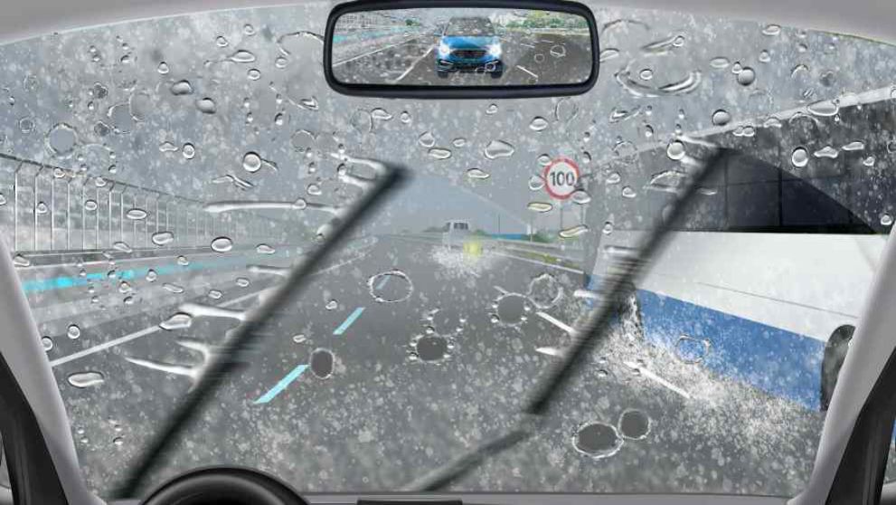 Expressway with a maximum speed of 100 km/h · Visibility within 100 m due to heavy rain